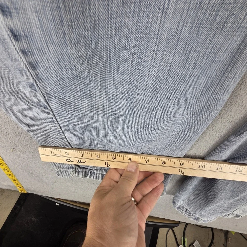 Vintage Levis Engineered Jeans Mens 33x32 Blue Twisted Button Fly Light Wash